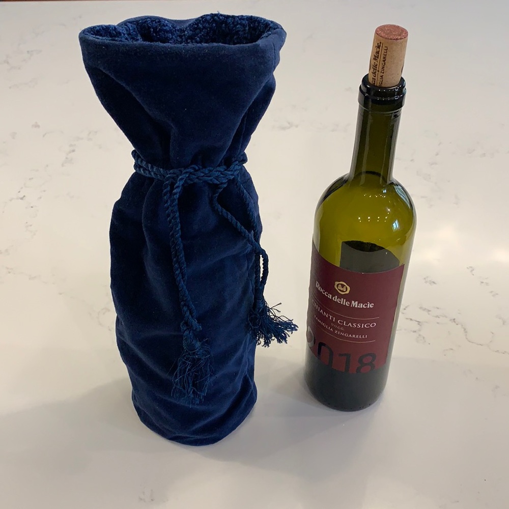 Blue Velvet Wine Bag